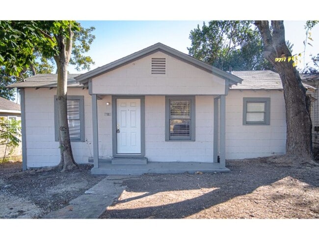 Photo - Great Amazing Home So Close to Downtown