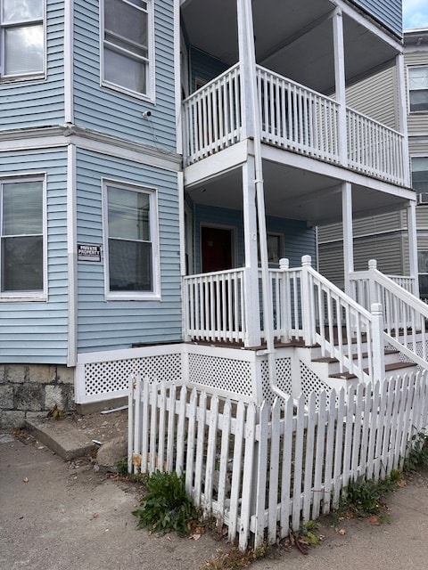 Photo - 10 Fabyan St Apartments Unit 2