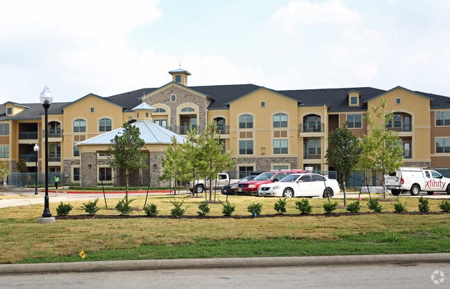 Villages at Cypress