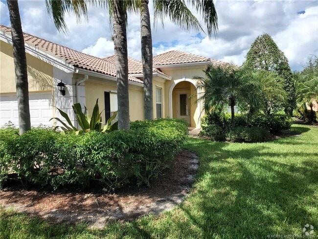 Building Photo - 11300 SW Northland Dr Rental