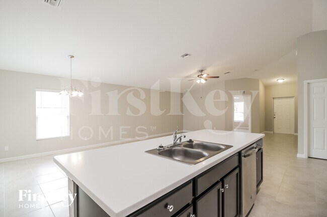 Photo - 1630 Salazar St SE