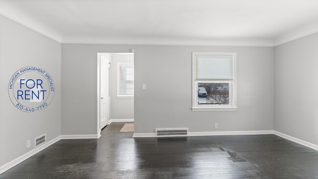 Photo - 301 Chandler Ave