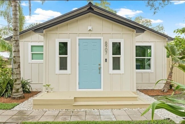 Building Photo - 6907 N 20th St