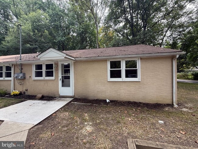Building Photo - 65 Springhill Rd Rental