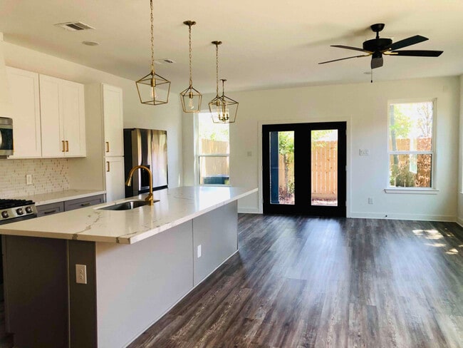 Photo - 5813 England St Unit #A