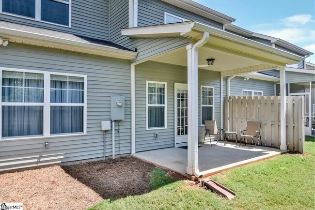 Photo - 826 Stonebriar St