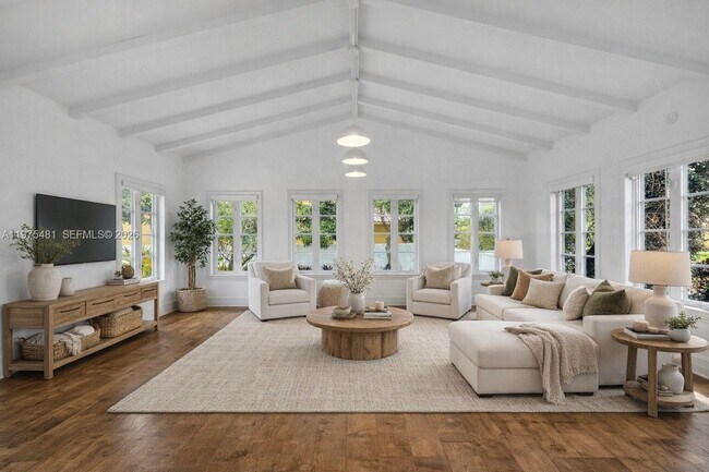 Photo - 113 NE 101st St