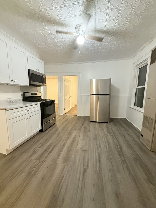 Photo - 242 4th Ave Unit 2