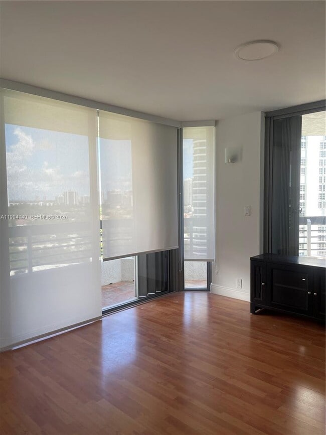 Photo - 3530 Mystic Pointe Dr Unit 1509