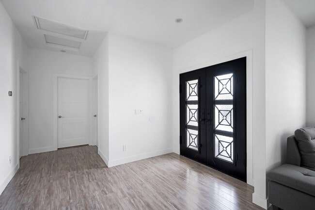 Photo - 13311 Wixom St Casa