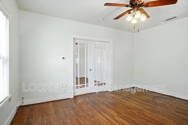 Photo - 1806 Clover Ln