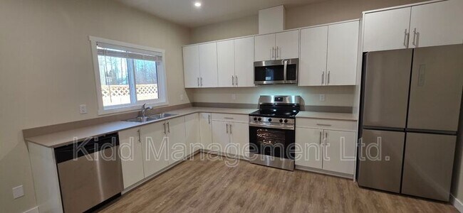 Photo - 5585 Kidd Pl