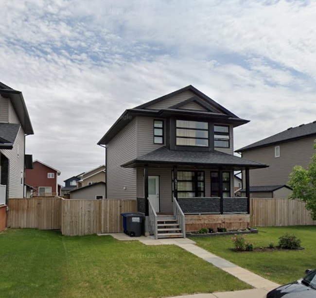 Photo - 411 Hampton Cir