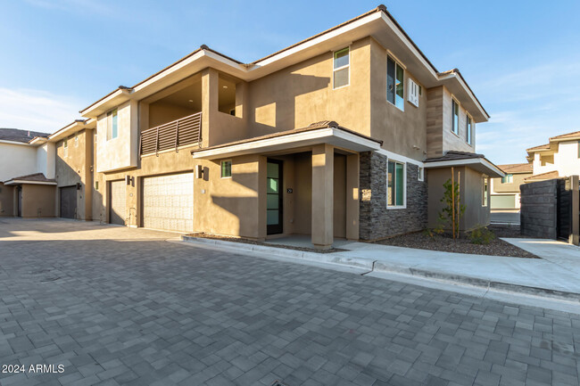 Photo - 2121 Sonoran Desert Dr Townhome