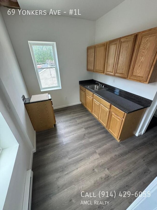 Photo - 69 Yonkers Ave Unidad #1L
