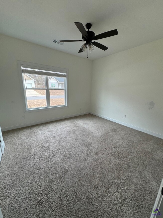 Photo - 102 Garrett Ln