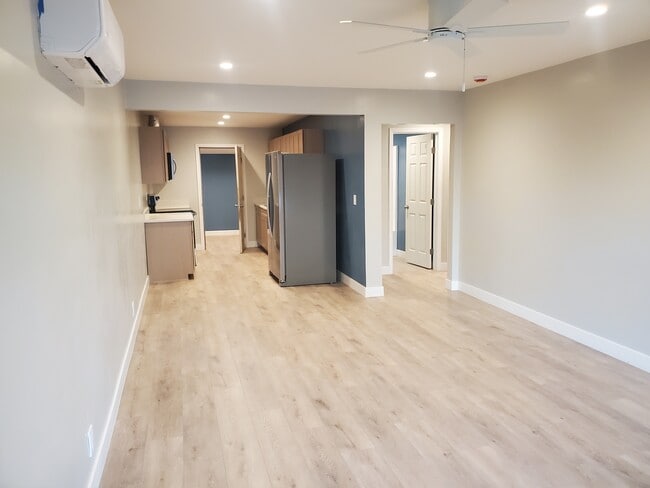 Building Photo - Beautiful (RENO) Duplex