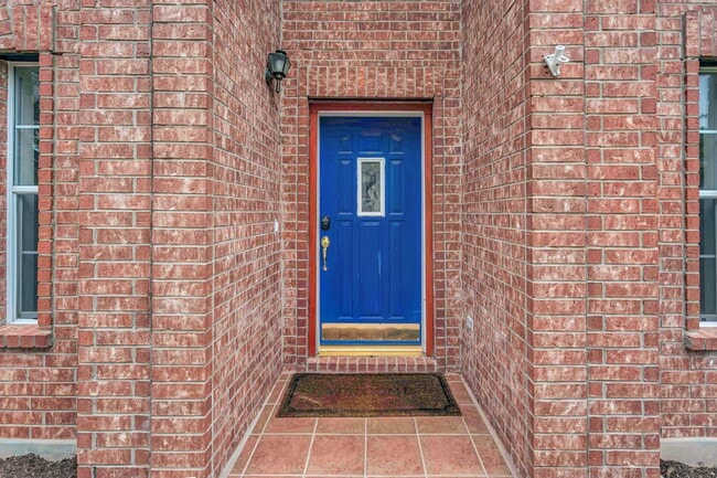 Photo - 1622 Abbey Ln