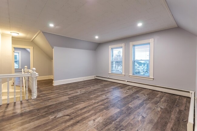 Photo - 340 Pearl St