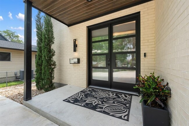 Photo - 2603 Euclid Ave