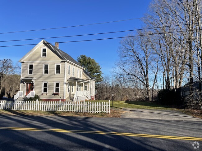 Building Photo - 20 Old Pine Hill Rd Unit A Rental