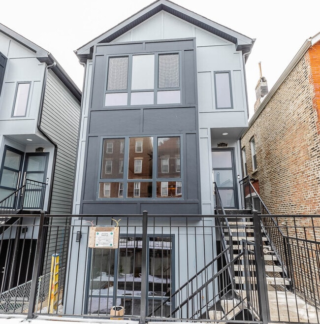 Building Photo - 2307 W 19th St Rental