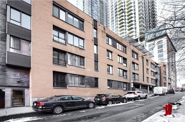 Photo - 1100 Rue Jeanne-Mance Unit GO ID1571103P