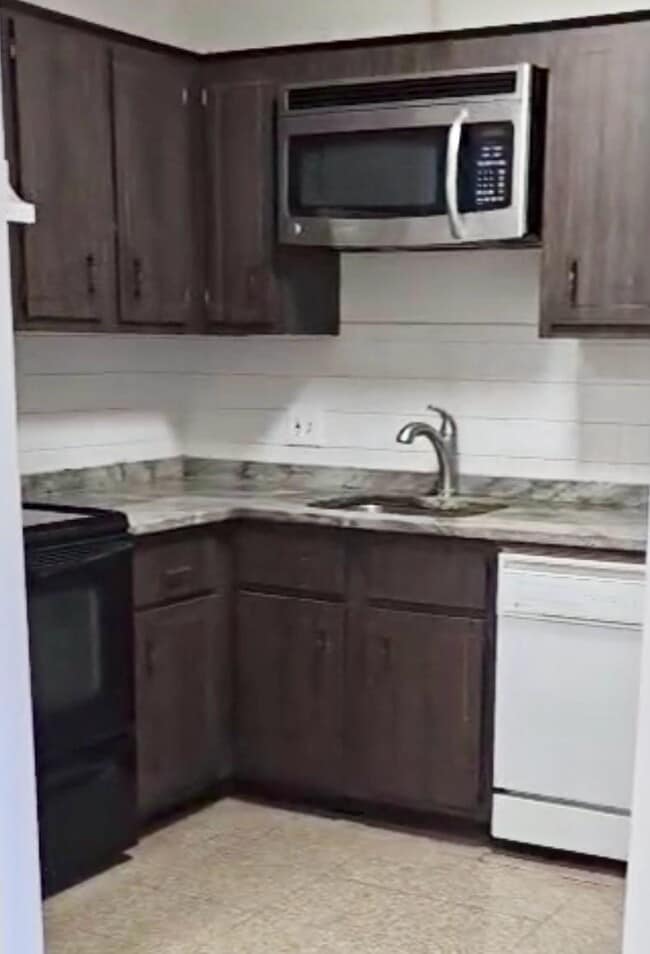 Photo - APTS in Everett, Malden, Chelsea & Boston