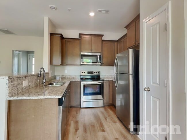 Photo - 324 Kinsale Dr