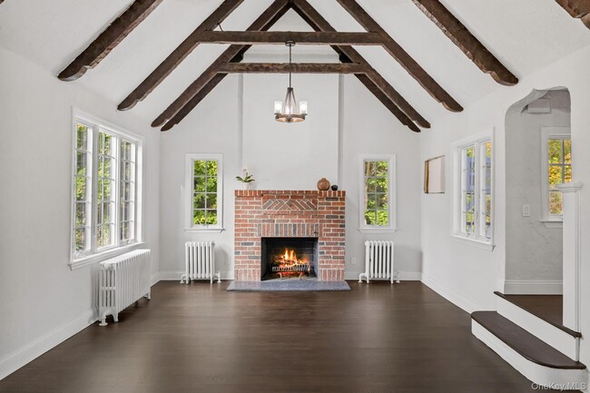 Photo - 202 E Garden Rd