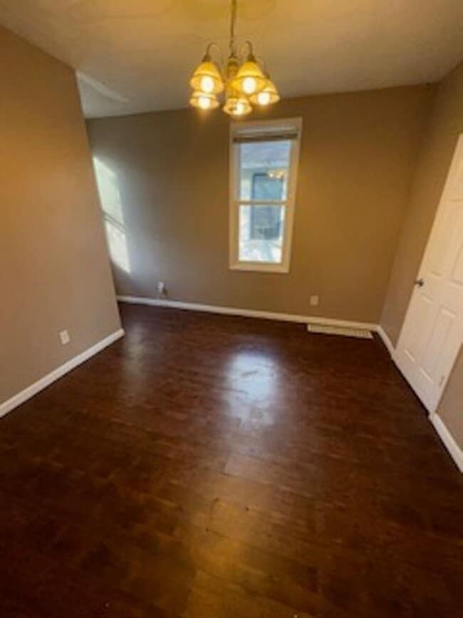 Photo - 1609 S Morton Ave