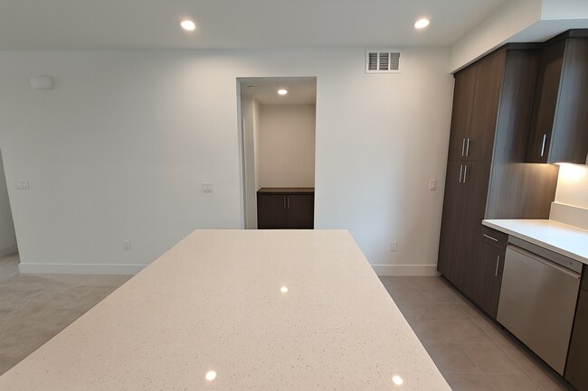 Photo - 259 Montague Expy Unit 259