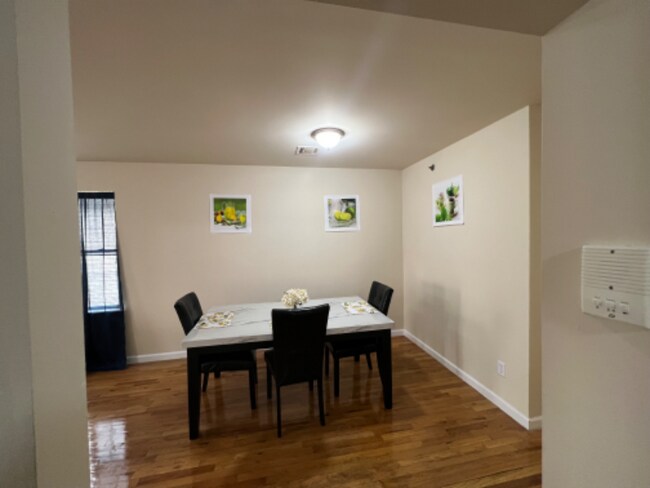 Photo - 372 Grove St Unit 3rd Floor