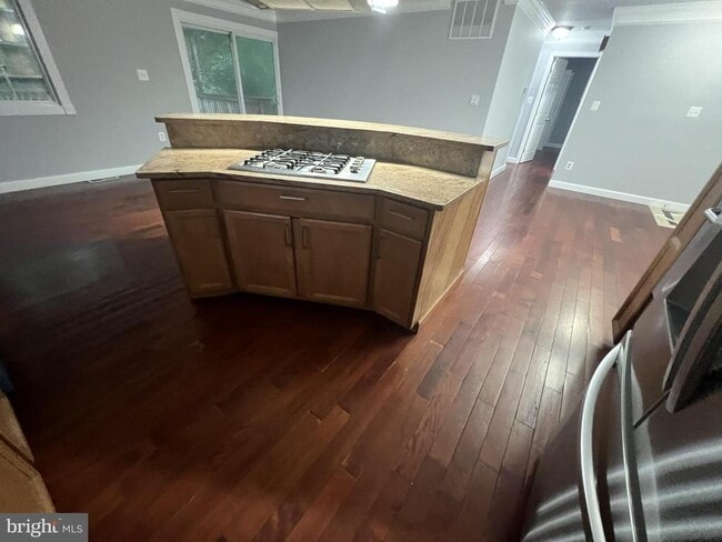 Photo - 6707 Jerome St