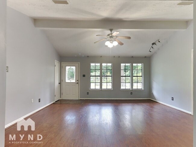 Photo - 23640 1st St