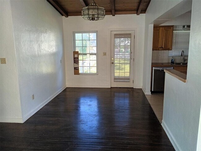 Photo - 10611 Dixon Dr