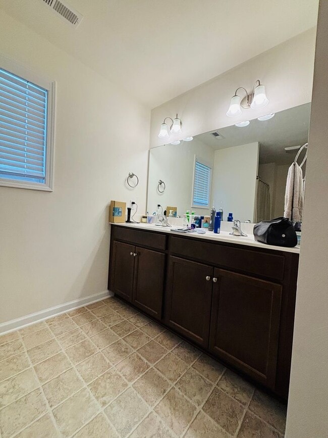 Photo - 158 Prairie View Ln