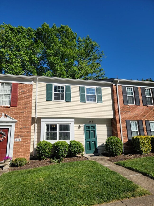 Photo - Great 2 Bedroom Townhouse for Rent in Western Henrico