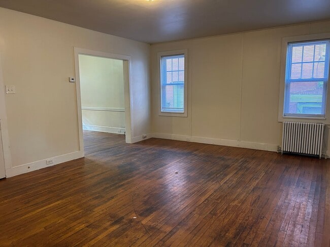 Photo - Beautiful 3 Bedroom End of Row Townhome in...
