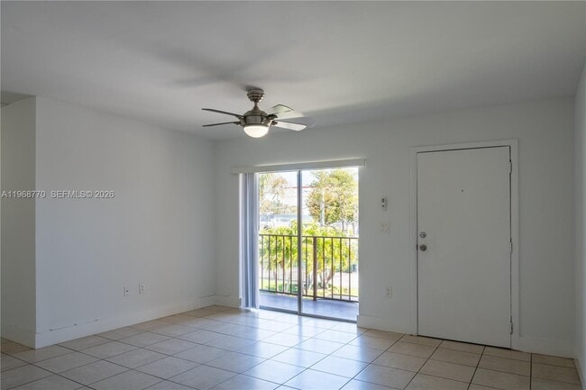 Photo - 1290 NE 119th St Unidad 1B