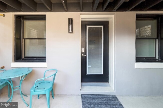 Building Photo - 4514 15th St NW Unit B