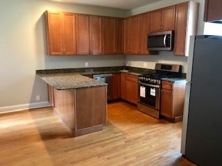 Kitchen with all brand new appliances, granite countertops, hardwood floors - 2126 Withnell Ave