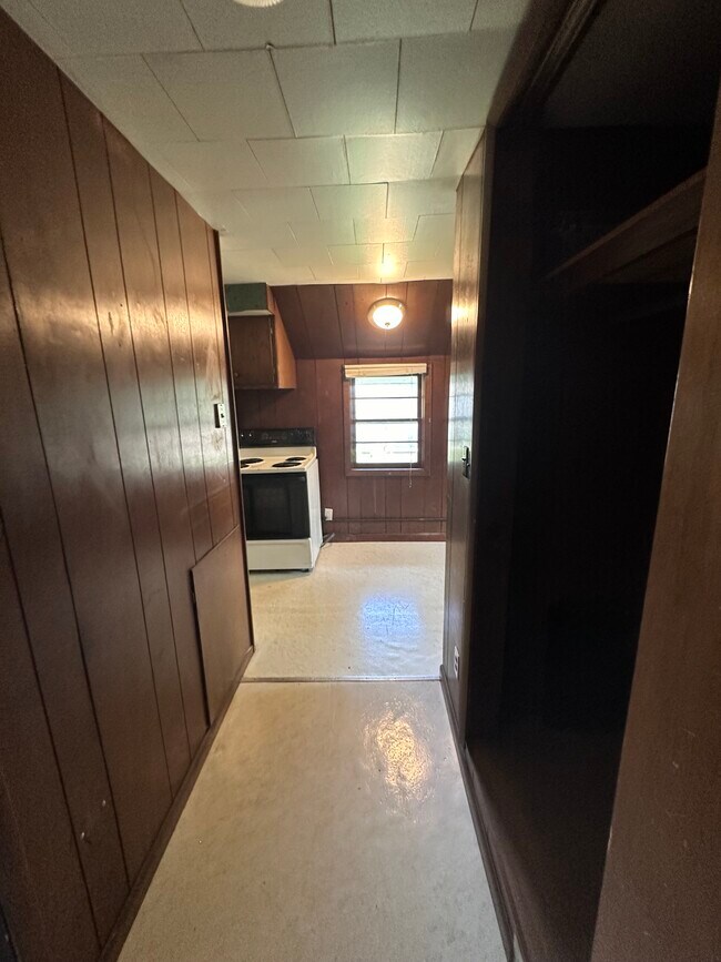 Photo - 2416 Algoma St Apartments Unit 3