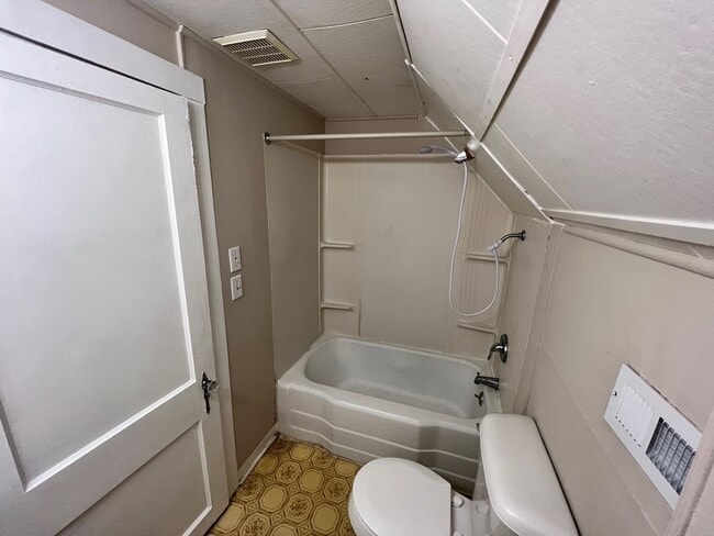 Photo - 823 N 8th St Unit #2