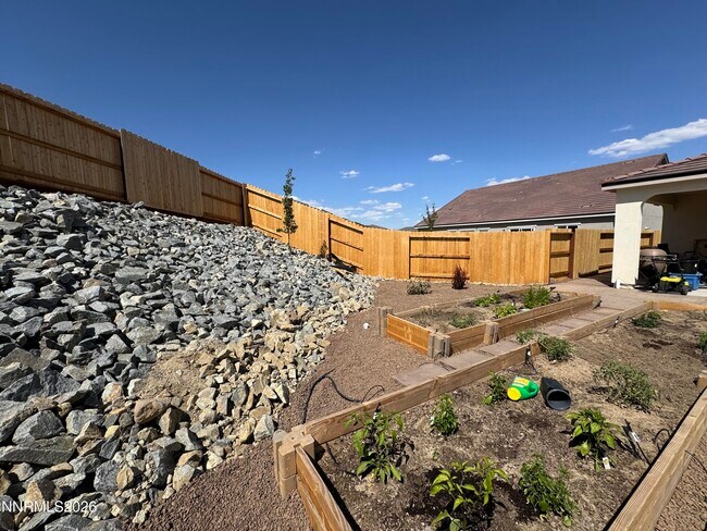6807 Parker Peak Ct