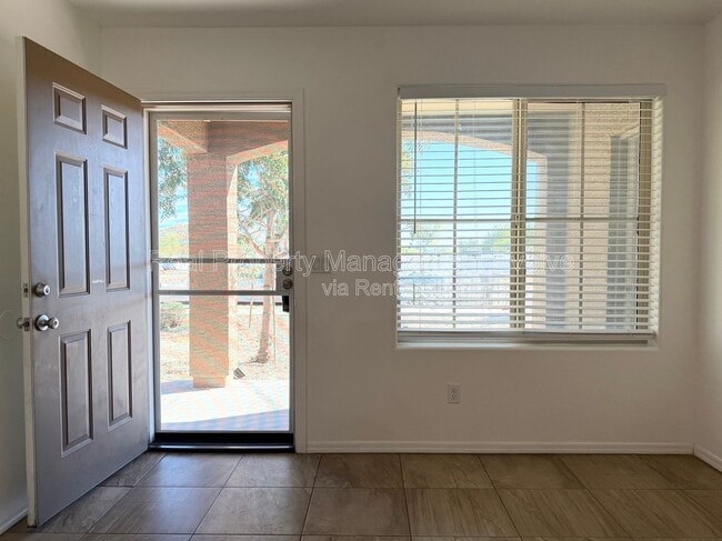 Photo - 10402 N 9th Ave Unit 1