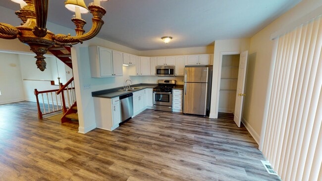 Photo - 2 Bed / 1.5 Bath Townhouse for Rent