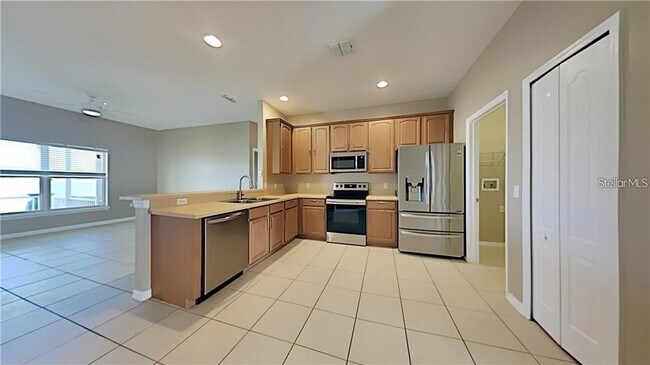 Photo - 876 Hacienda Cir