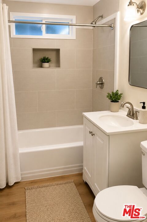 Photo - 7457 Cozycroft Ave