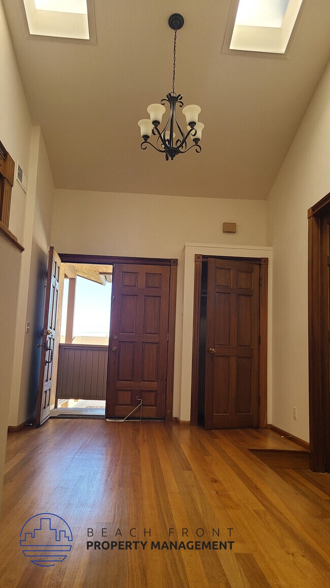 Photo - 11500 E 215th St